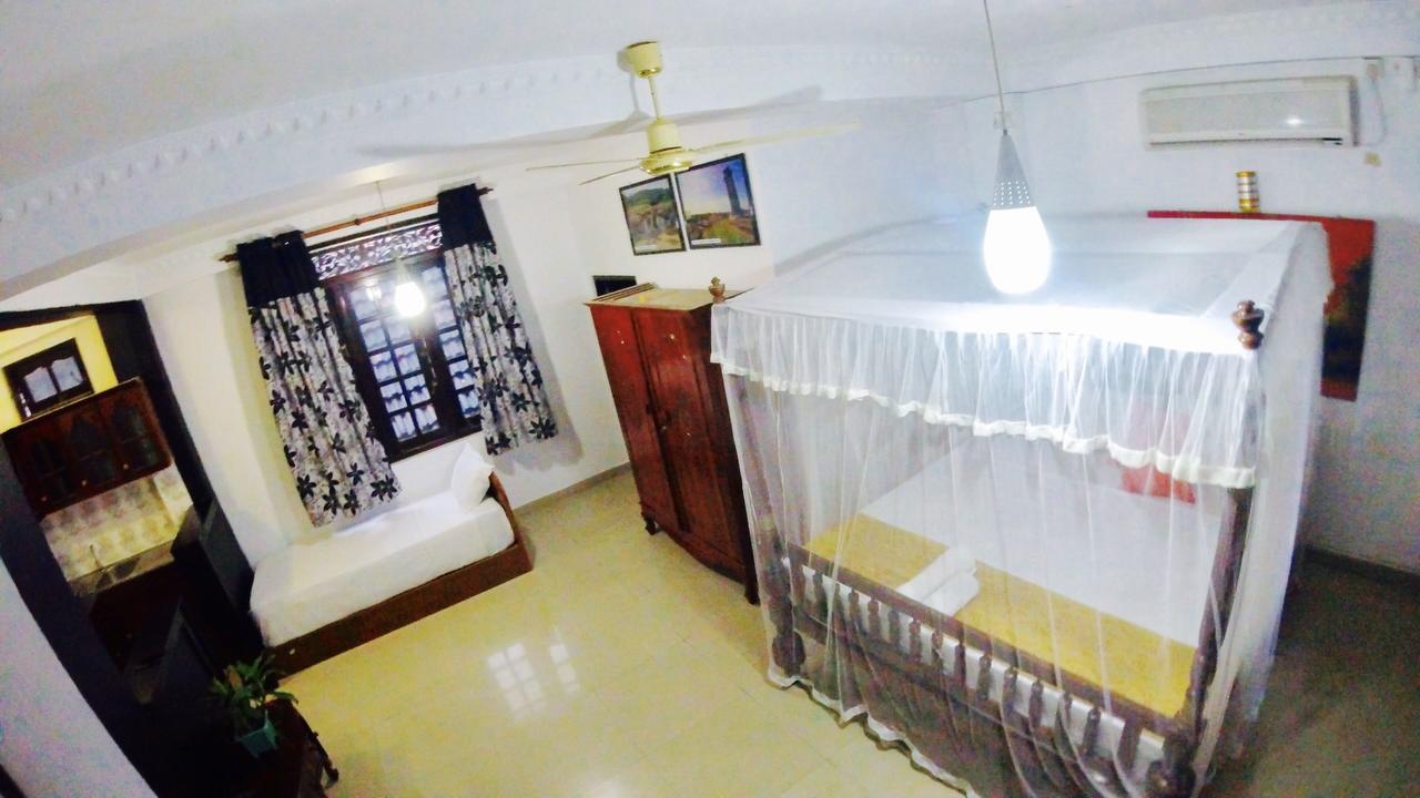 Ferienwohnung Dew Grand Regency Bataduwa Exterior foto