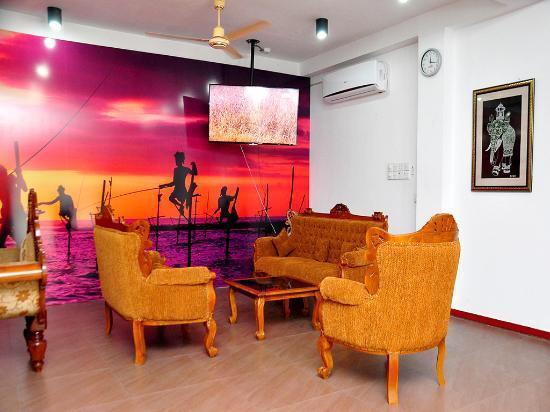 Ferienwohnung Dew Grand Regency Bataduwa Exterior foto